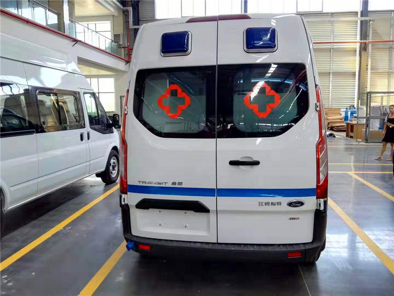 福特新全順V362長軸中頂監(jiān)護型救護車（汽油）