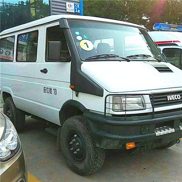 依維柯救護(hù)車（四驅(qū)越野）