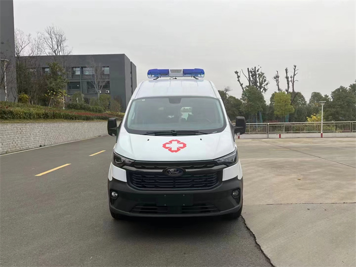 新款福特新全順T6國六監(jiān)護型救護車！